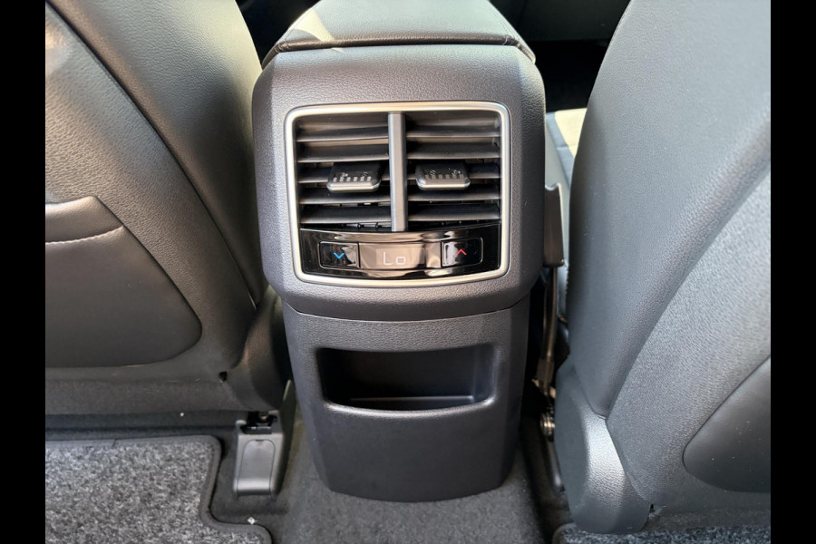 Kia Sportage 1.6 T-GDi Hybrid DynamicLine PHEV NIEUWE AUTO! | 10jr FABR. GARANTIE KIA | ELECTR. ACHTERKLEP | DODEHOEK CENSOR | ELECTR. STOELEN | STOEL en STUURWIELVERWARMING