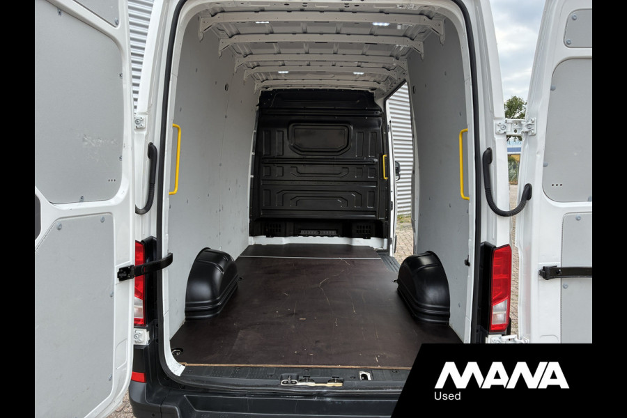 Volkswagen Crafter 35 2.0 TDI 140 pk L3H3 Automaat Airco Cruise Carplay Sensoren