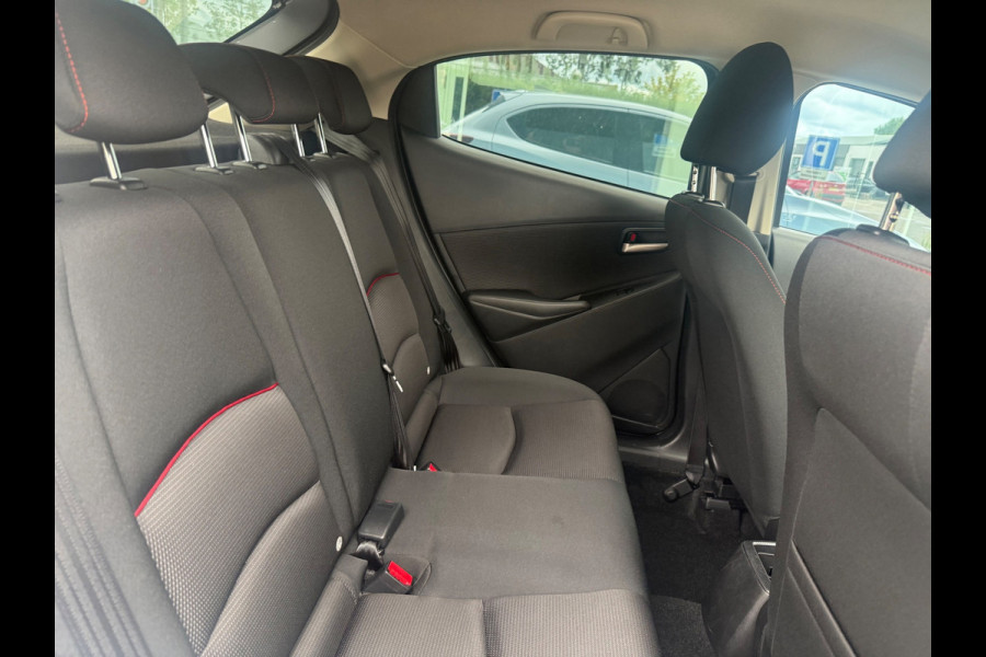 Mazda 2 1.5 Skyactiv-G Sportive - Navi - Cruise - Parkeerhulp - Org.NL
