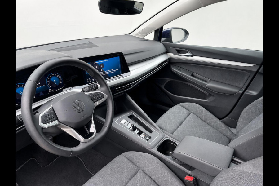 Volkswagen Golf Variant 1.5 eTSI Life Business Automaat Trekhaak Airco ECC Navi Carplay Adaptive Cruise Control Full LED Stoel/stuurwielverwarming PDC VA Camera DAB Virtual Cockpit Privacy Glass