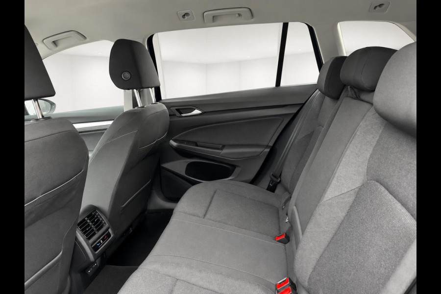 Volkswagen Golf Variant 1.5 eTSI Life Business Automaat Trekhaak Airco ECC Navi Carplay Adaptive Cruise Control Full LED Stoel/stuurwielverwarming PDC VA Camera DAB Virtual Cockpit Privacy Glass