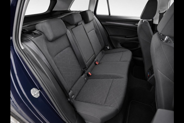 Volkswagen Golf Variant 1.5 eTSI Life Business Automaat Trekhaak Airco ECC Navi Carplay Adaptive Cruise Control Full LED Stoel/stuurwielverwarming PDC VA Camera DAB Virtual Cockpit Privacy Glass