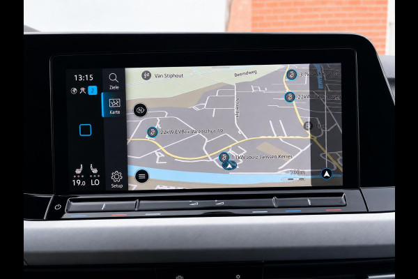 Volkswagen Golf Variant 1.5 eTSI Life Business Automaat Trekhaak Airco ECC Navi Carplay Adaptive Cruise Control Full LED Stoel/stuurwielverwarming PDC VA Camera DAB Virtual Cockpit Privacy Glass