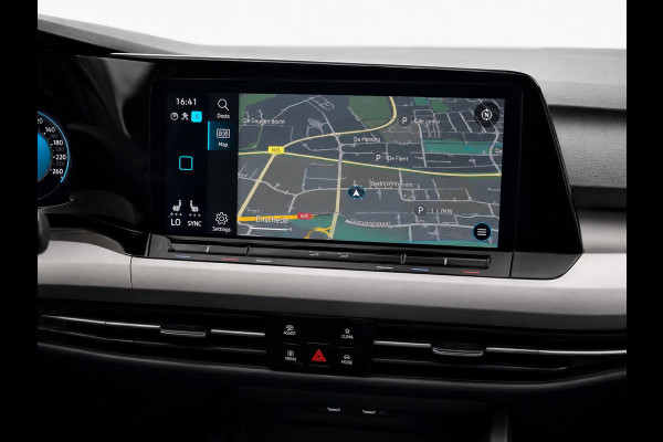 Volkswagen Golf Variant 1.5 eTSI Life Business Automaat Trekhaak Airco ECC Navi Carplay Adaptive Cruise Control Full LED Stoel/stuurwielverwarming PDC VA Camera DAB Virtual Cockpit Privacy Glass
