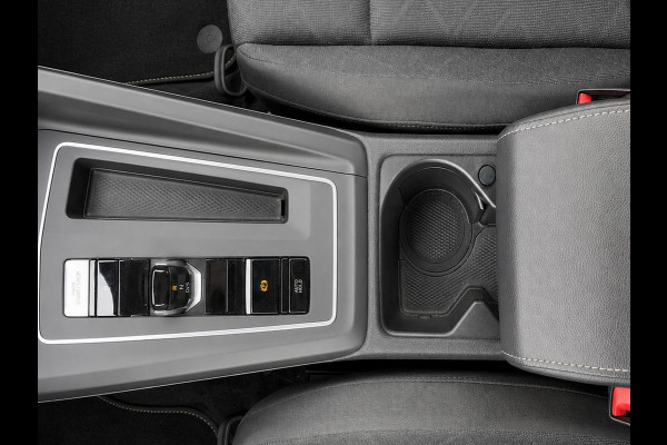 Volkswagen Golf Variant 1.5 eTSI Life Business Automaat Trekhaak Airco ECC Navi Carplay Adaptive Cruise Control Full LED Stoel/stuurwielverwarming PDC VA Camera DAB Virtual Cockpit Privacy Glass