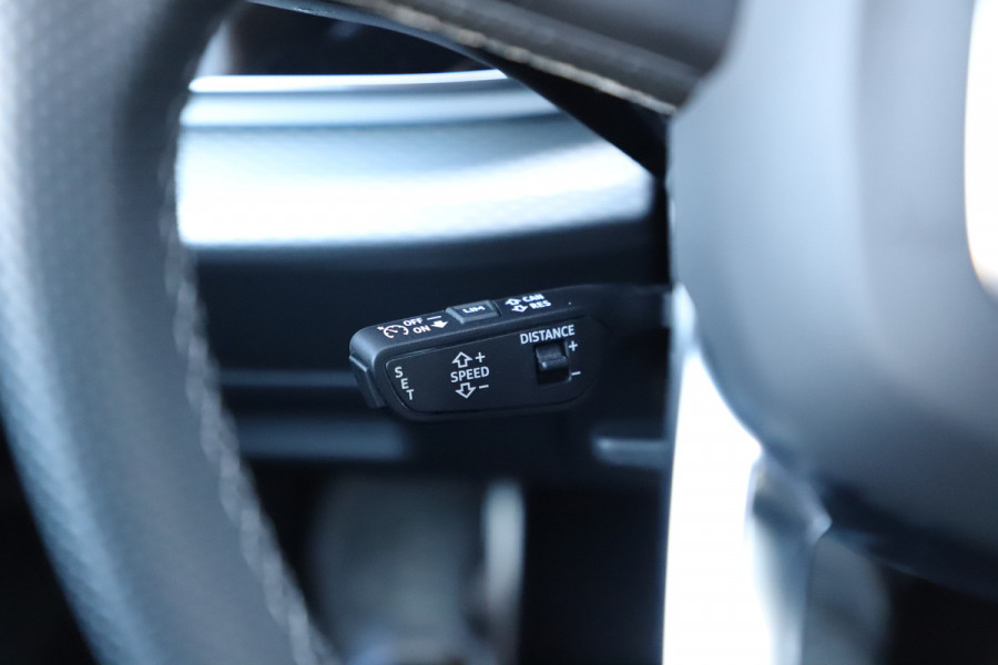 Audi Q8 60 TFSI e quattro S Competition | 490PK | Achterasbesturing | Luchtvering | Head-up | Keyless-go | S-Stoelen | Matrix-led | Sfee