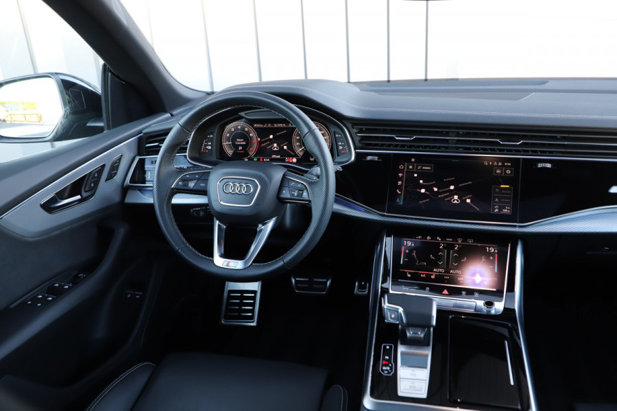Audi Q8 60 TFSI e quattro S Competition | 490PK | Achterasbesturing | Luchtvering | Head-up | Keyless-go | S-Stoelen | Matrix-led | Sfee