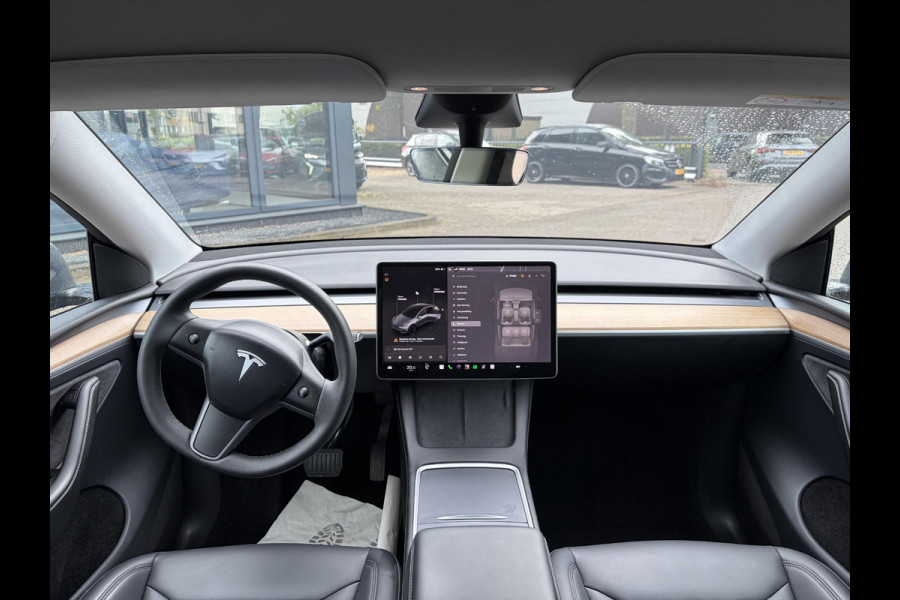 Tesla Model Y Long Range AWD 75 kWh SOH 97%| QUICKSILVER!| TESLA FABRIEKSGARANTIE TOT 05-2027/ 80.000KM | FABRIEKSGARANTIE OP ACCU & AANDRIJFLIJN TOT 2031 OF 192.000 KM |