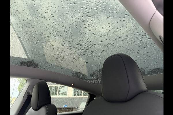 Tesla Model Y Long Range AWD 75 kWh SOH 97%| QUICKSILVER!| TESLA FABRIEKSGARANTIE TOT 05-2027/ 80.000KM | FABRIEKSGARANTIE OP ACCU & AANDRIJFLIJN TOT 2031 OF 192.000 KM |