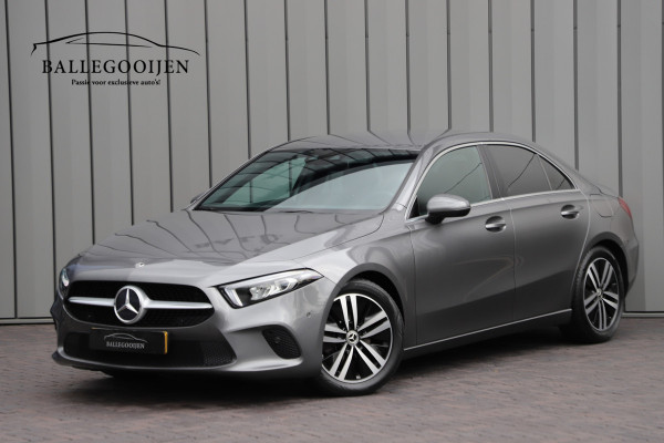 Mercedes-Benz A-Klasse 180 Business Solution Luxury | 136PK | Sfeerverlichting+ | Stoelverw. | Widescreen | Camera | Clima | Carplay | 2020.