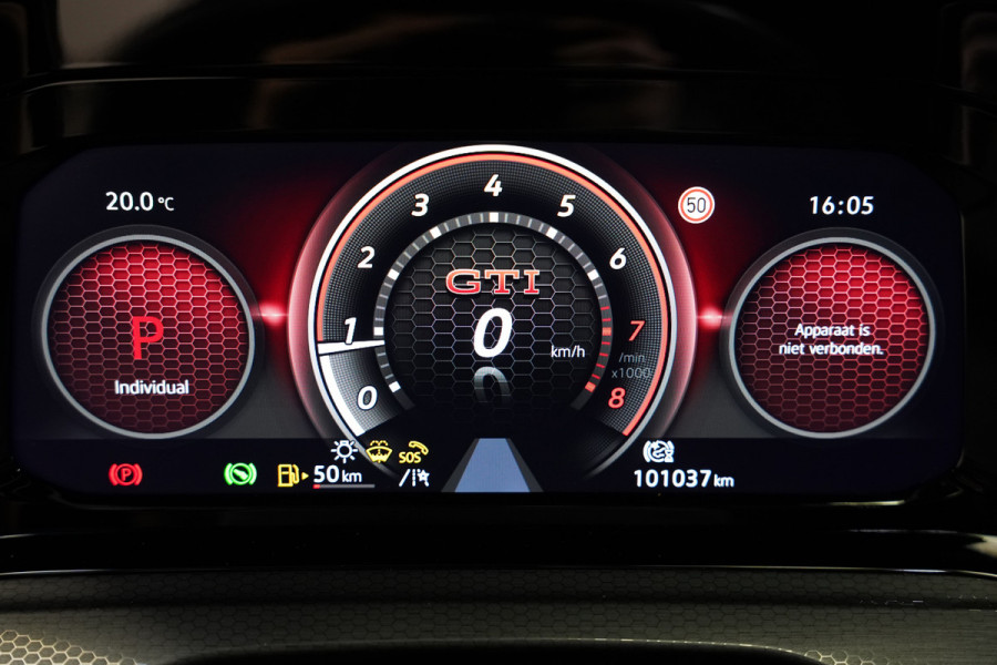 Volkswagen Golf 2.0 TSI GTI Akrapovič Panoramadak Harman&Kardon Sterrenhemel 19''LM