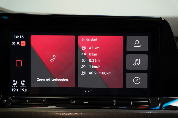 Volkswagen Golf 2.0 TSI GTI Akrapovič Panoramadak Harman&Kardon Sterrenhemel 19''LM