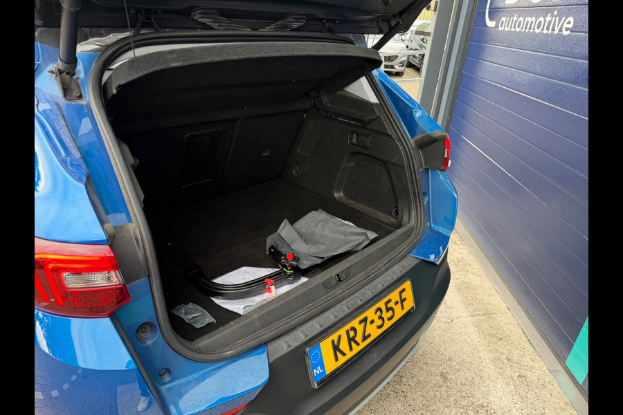 Opel Grandland X 1.6 Turbo Hybrid Elegance Plug in Navigatie Lederen bekleding Trekhaak Full LED Dode hoekdetectie