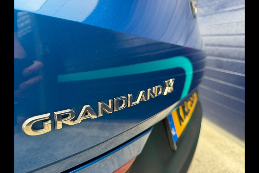 Opel Grandland X 1.6 Turbo Hybrid Elegance Plug in Navigatie Lederen bekleding Trekhaak Full LED Dode hoekdetectie