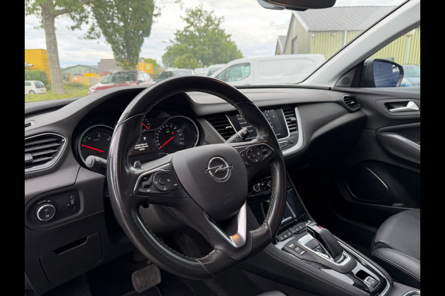 Opel Grandland X 1.6 Turbo Hybrid Elegance Plug in Navigatie Lederen bekleding Trekhaak Full LED Dode hoekdetectie