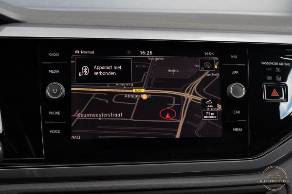Volkswagen Polo 1.0 TSI Highline Business R PANO CAMERA KEYLESS LED
