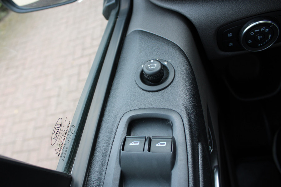 Ford Transit Custom 300 2.0 TDCI L2H1 Trend | Winterpack | Betimmering | BLIS | Camera