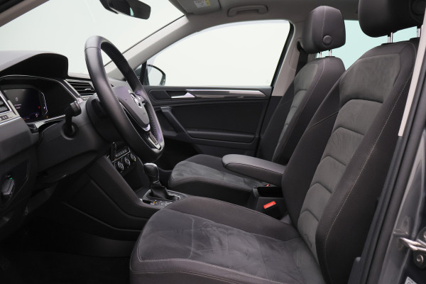 Volkswagen Tiguan 1.5 TSI ACT Highline Panoramadak, Virtual Cockpit, Apple Carplay, ACC, Camera, PDC
