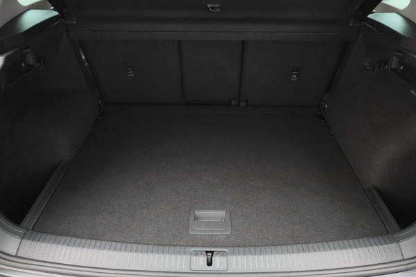 Volkswagen Tiguan 1.5 TSI ACT Highline Panoramadak, Virtual Cockpit, Apple Carplay, ACC, Camera, PDC