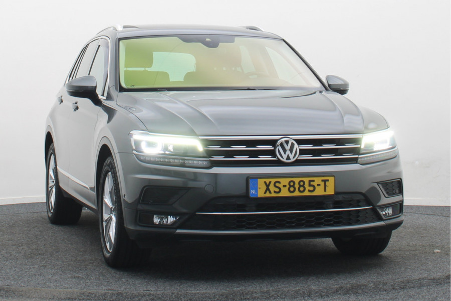 Volkswagen Tiguan 1.5 TSI ACT Highline Panoramadak, Virtual Cockpit, Apple Carplay, ACC, Camera, PDC