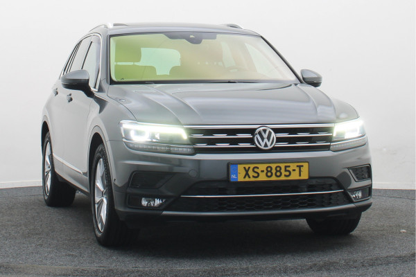 Volkswagen Tiguan 1.5 TSI ACT Highline Panoramadak, Virtual Cockpit, Apple Carplay, ACC, Camera, PDC