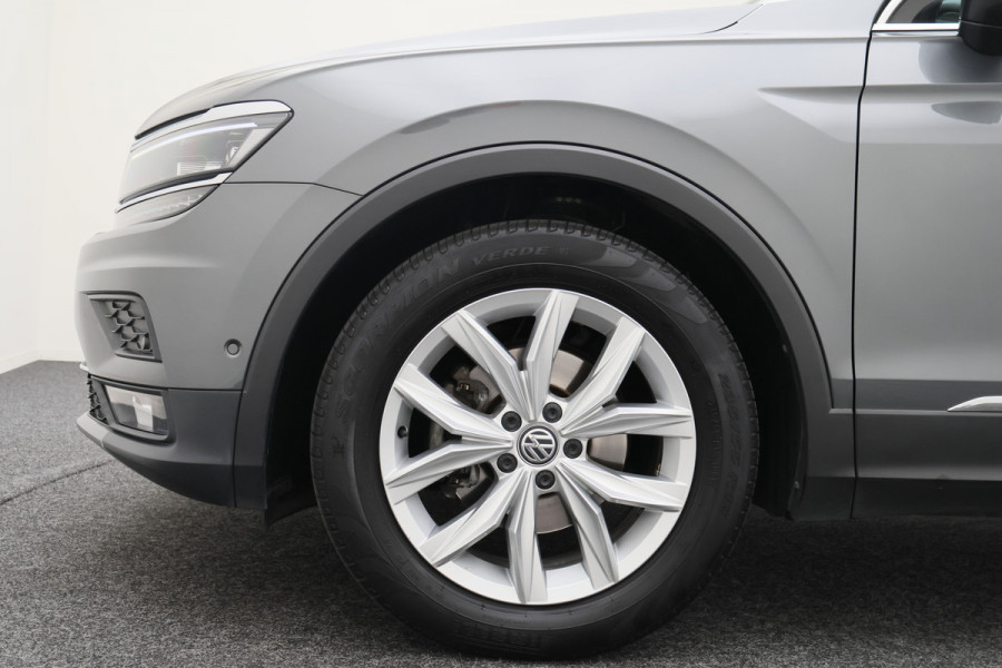 Volkswagen Tiguan 1.5 TSI ACT Highline Panoramadak, Virtual Cockpit, Apple Carplay, ACC, Camera, PDC