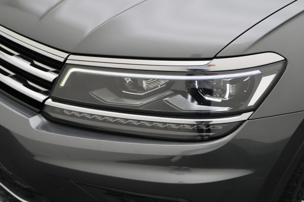 Volkswagen Tiguan 1.5 TSI ACT Highline Panoramadak, Virtual Cockpit, Apple Carplay, ACC, Camera, PDC