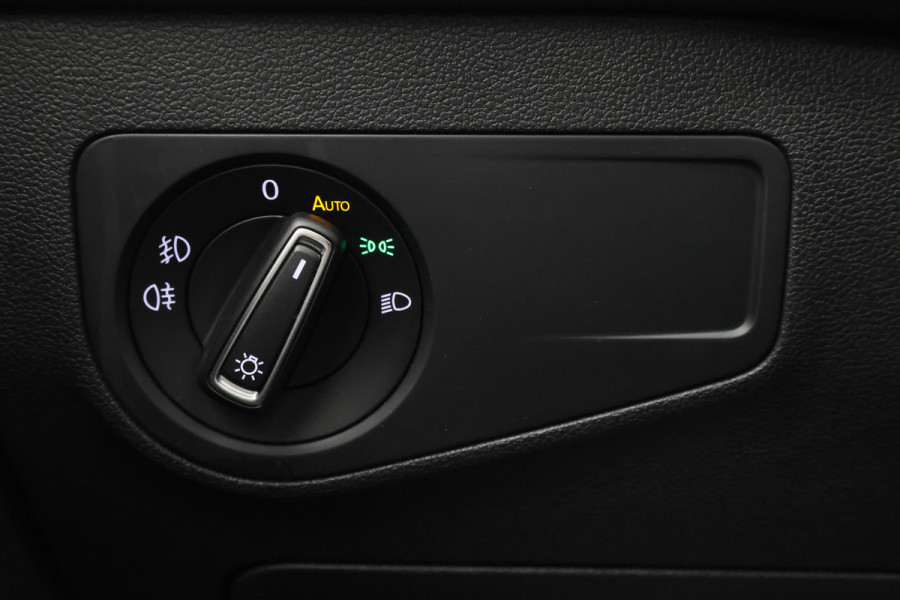 Volkswagen Tiguan 1.5 TSI ACT Highline Panoramadak, Virtual Cockpit, Apple Carplay, ACC, Camera, PDC