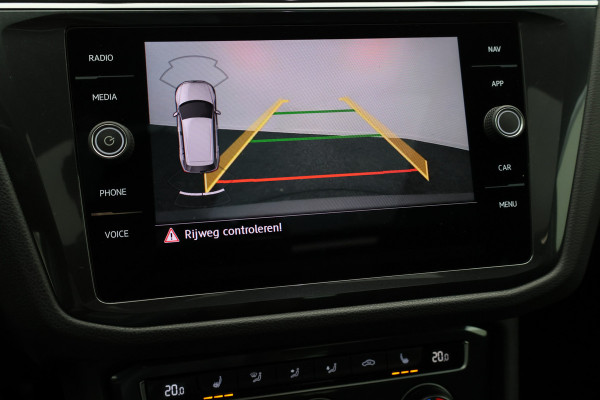 Volkswagen Tiguan 1.5 TSI ACT Highline Panoramadak, Virtual Cockpit, Apple Carplay, ACC, Camera, PDC