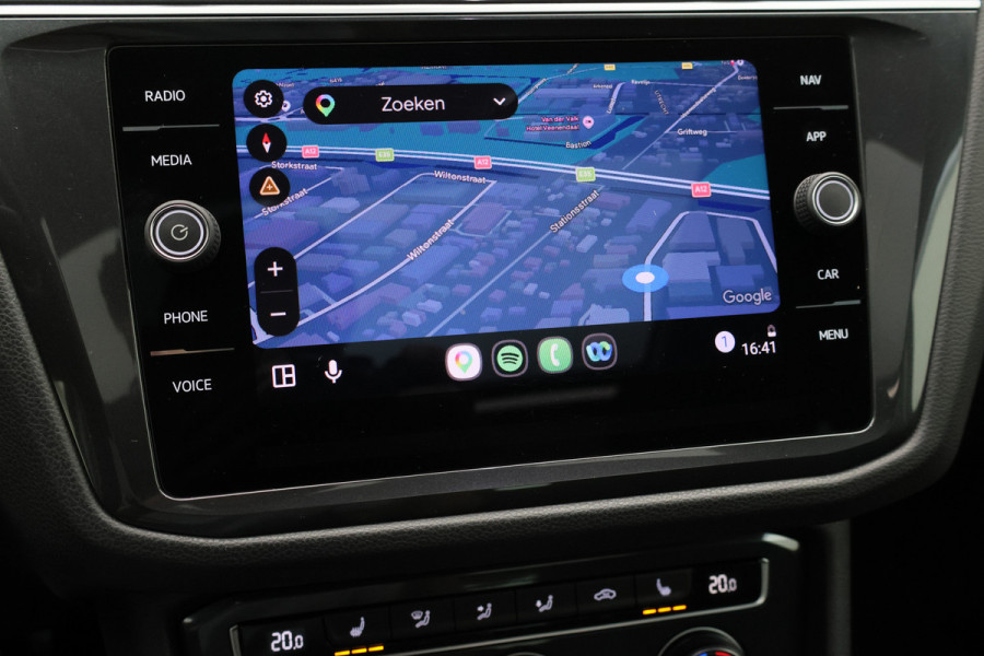 Volkswagen Tiguan 1.5 TSI ACT Highline Panoramadak, Virtual Cockpit, Apple Carplay, ACC, Camera, PDC