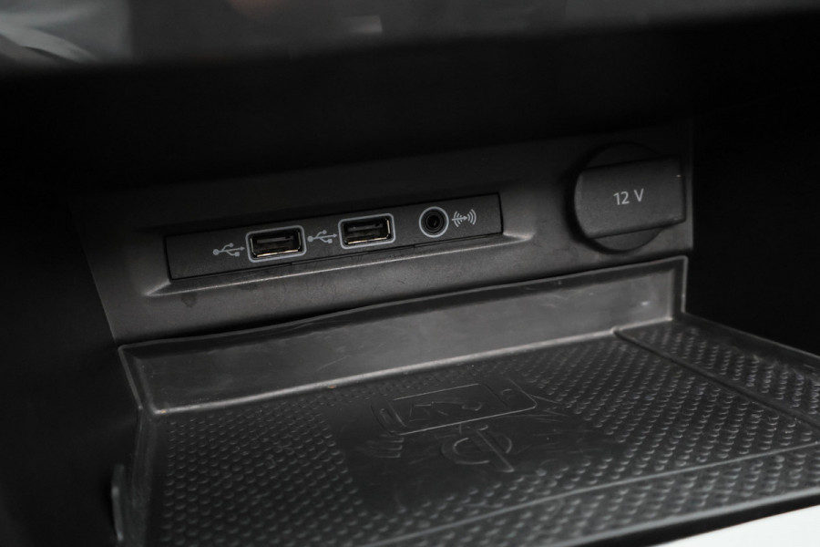 Volkswagen Tiguan 1.5 TSI ACT Highline Panoramadak, Virtual Cockpit, Apple Carplay, ACC, Camera, PDC