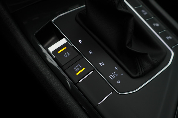 Volkswagen Tiguan 1.5 TSI ACT Highline Panoramadak, Virtual Cockpit, Apple Carplay, ACC, Camera, PDC
