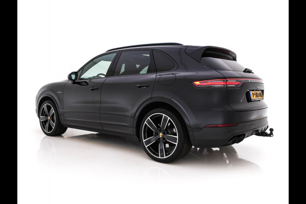 Porsche Cayenne 3.0 E-Hybrid (Plug-in) {SoH-100%} (INCL.BTW) *PANO | LEATHER | FULL-LED | SPORT-CHRONO | MEMORY-PACK | BOSE-SOUND | TOP-VIEW | HEATED-COMFORTSEATS | NAVI-FULLAMP | PRIVACY-GLASS | SHIFT-PADDLES | 22''ALU | TOWBAR*