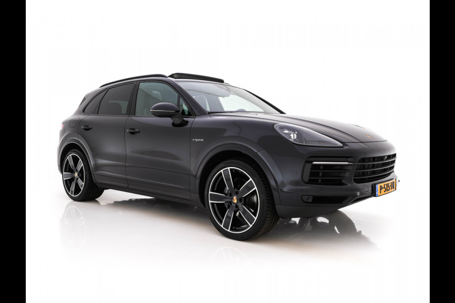 Porsche Cayenne 3.0 E-Hybrid (Plug-in) {SoH-100%} (INCL.BTW) *PANO | LEATHER | FULL-LED | SPORT-CHRONO | MEMORY-PACK | BOSE-SOUND | TOP-VIEW | HEATED-COMFORTSEATS | NAVI-FULLAMP | PRIVACY-GLASS | SHIFT-PADDLES | 22''ALU | TOWBAR*