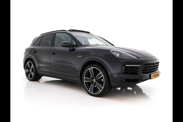 Porsche Cayenne 3.0 E-Hybrid (Plug-in) {SoH-100%} (INCL.BTW) *PANO | LEATHER | FULL-LED | SPORT-CHRONO | MEMORY-PACK | BOSE-SOUND | TOP-VIEW | HEATED-COMFORTSEATS | NAVI-FULLAMP | PRIVACY-GLASS | SHIFT-PADDLES | 22''ALU | TOWBAR*
