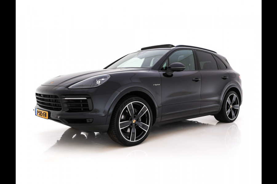 Porsche Cayenne 3.0 E-Hybrid (Plug-in) {SoH-100%} (INCL.BTW) *PANO | LEATHER | FULL-LED | SPORT-CHRONO | MEMORY-PACK | BOSE-SOUND | TOP-VIEW | HEATED-COMFORTSEATS | NAVI-FULLAMP | PRIVACY-GLASS | SHIFT-PADDLES | 22''ALU | TOWBAR*