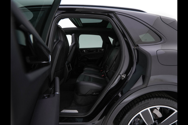 Porsche Cayenne 3.0 E-Hybrid (Plug-in) {SoH-100%} (INCL.BTW) *PANO | LEATHER | FULL-LED | SPORT-CHRONO | MEMORY-PACK | BOSE-SOUND | TOP-VIEW | HEATED-COMFORTSEATS | NAVI-FULLAMP | PRIVACY-GLASS | SHIFT-PADDLES | 22''ALU | TOWBAR*