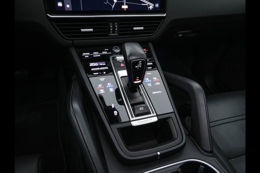 Porsche Cayenne 3.0 E-Hybrid (Plug-in) {SoH-100%} (INCL.BTW) *PANO | LEATHER | FULL-LED | SPORT-CHRONO | MEMORY-PACK | BOSE-SOUND | TOP-VIEW | HEATED-COMFORTSEATS | NAVI-FULLAMP | PRIVACY-GLASS | SHIFT-PADDLES | 22''ALU | TOWBAR*