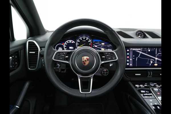 Porsche Cayenne 3.0 E-Hybrid (Plug-in) {SoH-100%} (INCL.BTW) *PANO | LEATHER | FULL-LED | SPORT-CHRONO | MEMORY-PACK | BOSE-SOUND | TOP-VIEW | HEATED-COMFORTSEATS | NAVI-FULLAMP | PRIVACY-GLASS | SHIFT-PADDLES | 22''ALU | TOWBAR*