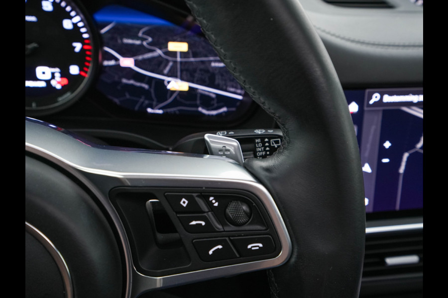 Porsche Cayenne 3.0 E-Hybrid (Plug-in) {SoH-100%} (INCL.BTW) *PANO | LEATHER | FULL-LED | SPORT-CHRONO | MEMORY-PACK | BOSE-SOUND | TOP-VIEW | HEATED-COMFORTSEATS | NAVI-FULLAMP | PRIVACY-GLASS | SHIFT-PADDLES | 22''ALU | TOWBAR*