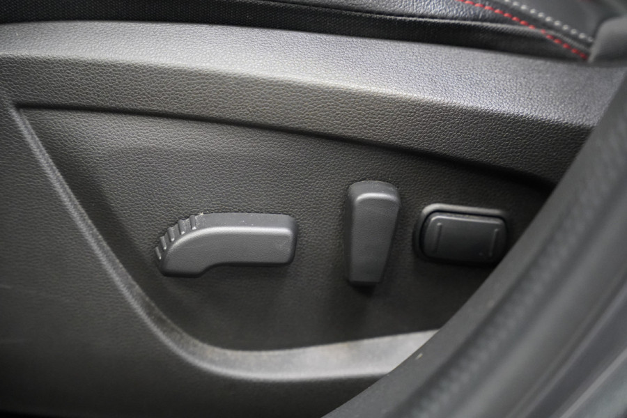 Renault Arkana 1.6 E-Tech Hybrid 145 R.S. Line Carbon inleg ACC PDC Camera Blindspot Bose