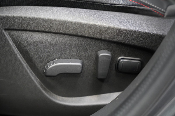 Renault Arkana 1.6 E-Tech Hybrid 145 R.S. Line Carbon inleg ACC PDC Camera Blindspot Bose