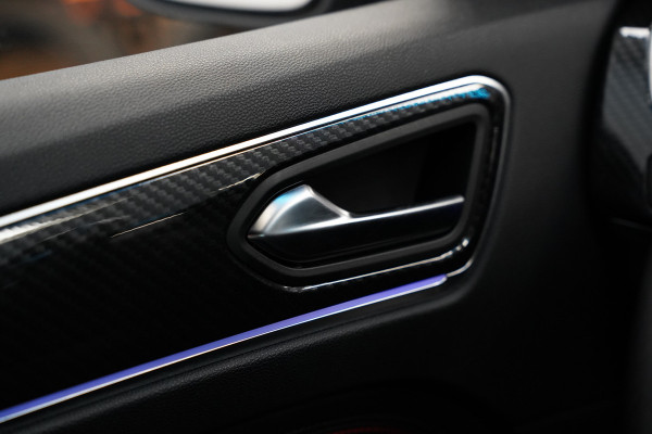 Renault Arkana 1.6 E-Tech Hybrid 145 R.S. Line Carbon inleg ACC PDC Camera Blindspot Bose
