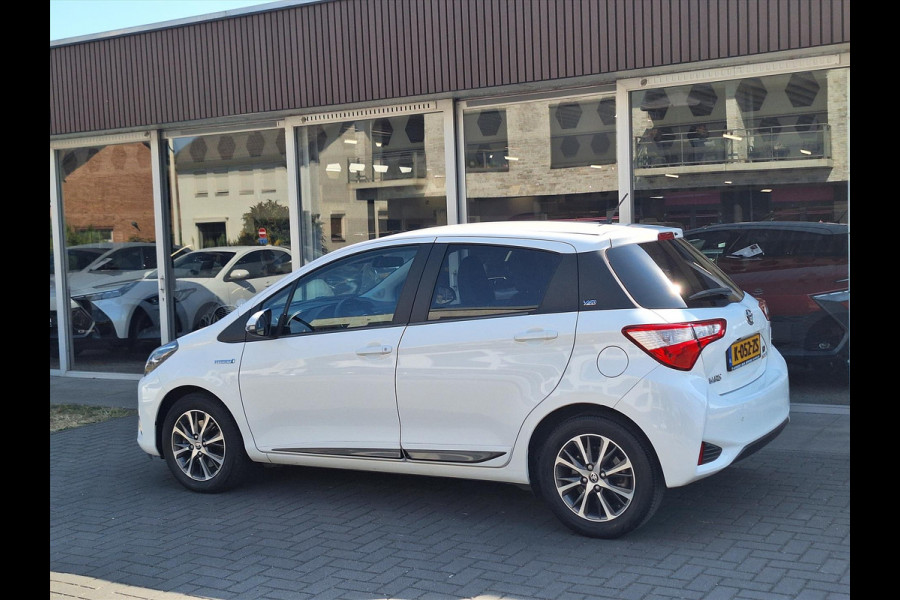 Toyota Yaris 1.5 Hybrid Y20 | Navigatie, Stoelverwarming, Lichtmetalen velgen, Privacy glass, Cruise control, Climate control