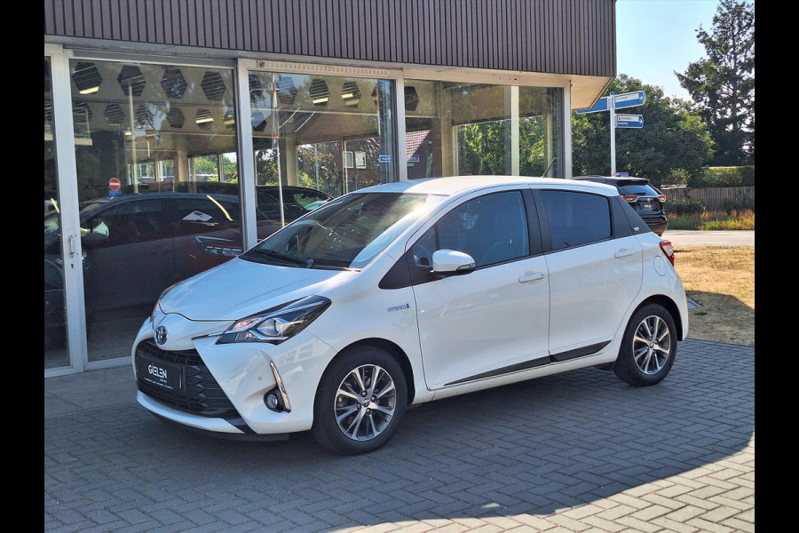 Toyota Yaris 1.5 Hybrid Y20 | Navigatie, Stoelverwarming, Lichtmetalen velgen, Privacy glass, Cruise control, Climate control