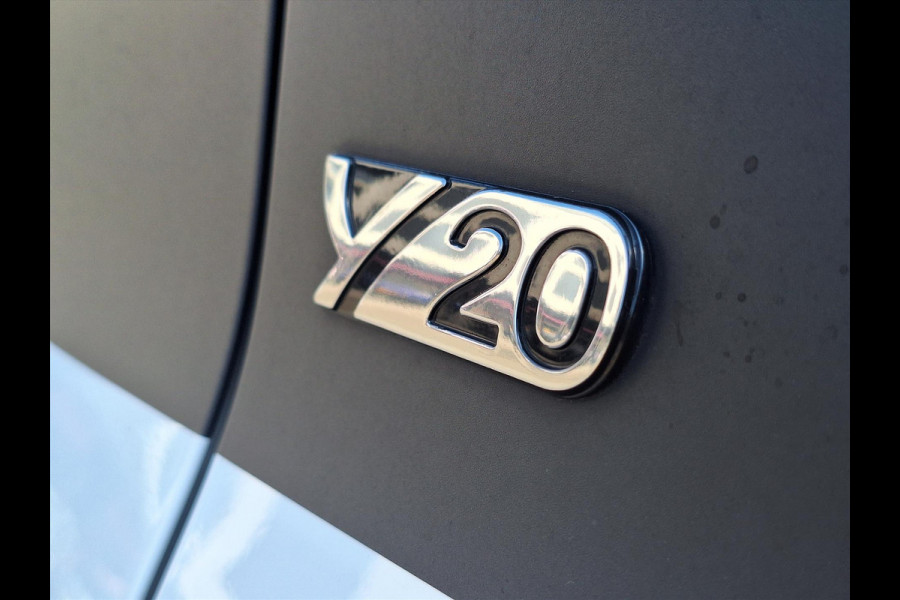 Toyota Yaris 1.5 Hybrid Y20 | Navigatie, Stoelverwarming, Lichtmetalen velgen, Privacy glass, Cruise control, Climate control