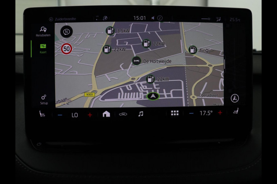 Škoda Enyaq iV 80 | SOH 89,1% | Leder/alcantara | Stuur/stoel verwarming | Adaptive cruise | Carplay | Sfeerverlichting | Camera | Park assist | Climate control