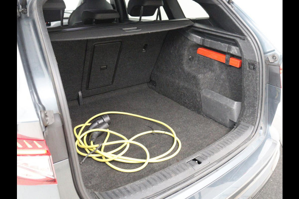 Škoda Enyaq iV 80 | SOH 89,1% | Leder/alcantara | Stuur/stoel verwarming | Adaptive cruise | Carplay | Sfeerverlichting | Camera | Park assist | Climate control