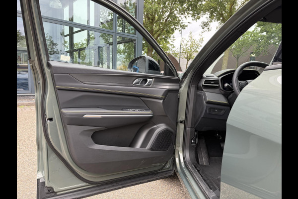 Lynk & Co 01 1.5 Core NIEUW MODEL! | FABRIEKSGARANTIE TOT 2030 | VOORSTOELEN VERWARMD | ACHTERUIRIJCAMERA | ADAPT. CRUISE CONTROL