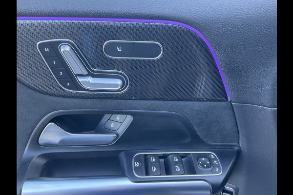 Mercedes-Benz GLA 180 Aut7 Solution AMG Pano.dak Stoel elctr+verw. Trekhaak Carplay Camera Business